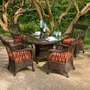Woven/Wicker Dining