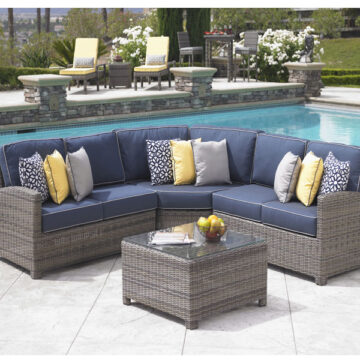 Bainbridge 4PC Sectional Seating by North Cape International