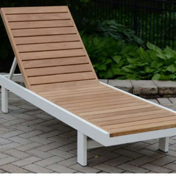 Soho Lounger by Three Birds